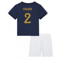 Billiga Frankrike Benjamin Pavard #2 Barnkläder Hemma fotbollskläder till baby VM 2022 Kortärmad (+ Korta byxor)